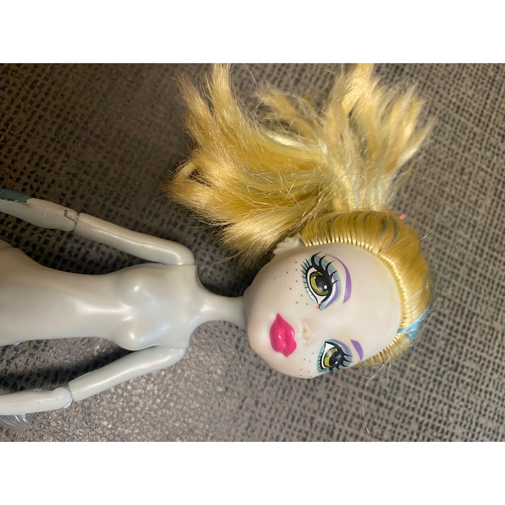 Laguna Blue Doll Monster High Gen 1 2008 Mattel Nude Missing Hand Parts Repair - Picture 2 of 7